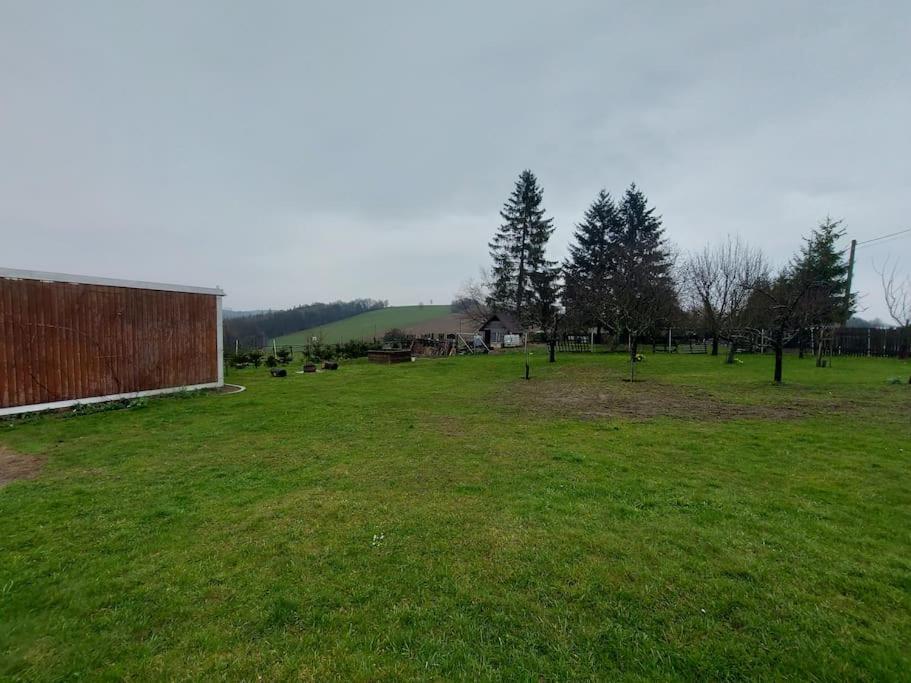 Dum Nedaleko Resovskych Vodopadu Villa Tvrdkov Dış mekan fotoğraf